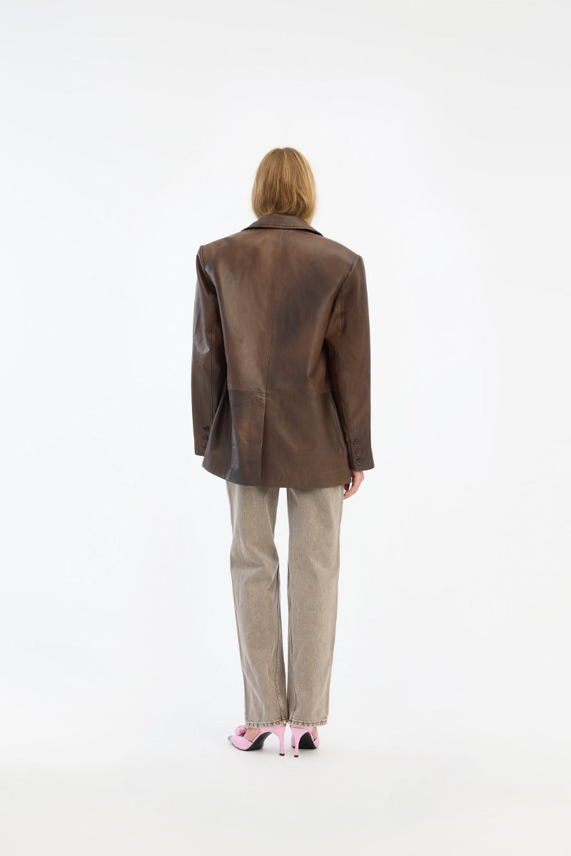 Loose Straight-Leg Jeans