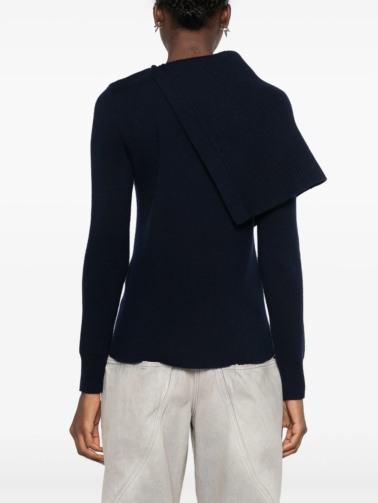 Temporary wool jumper