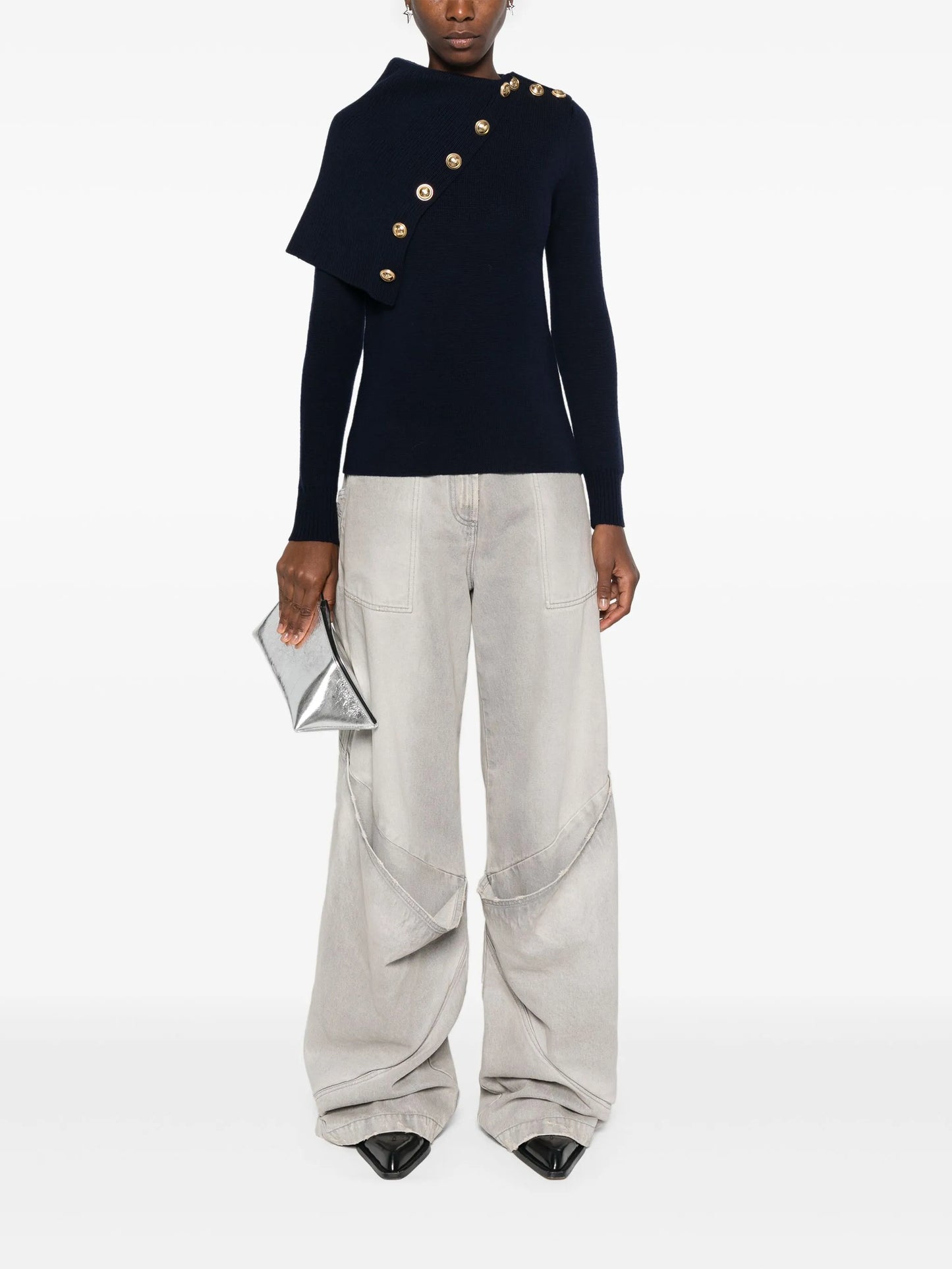 Temporary wool jumper