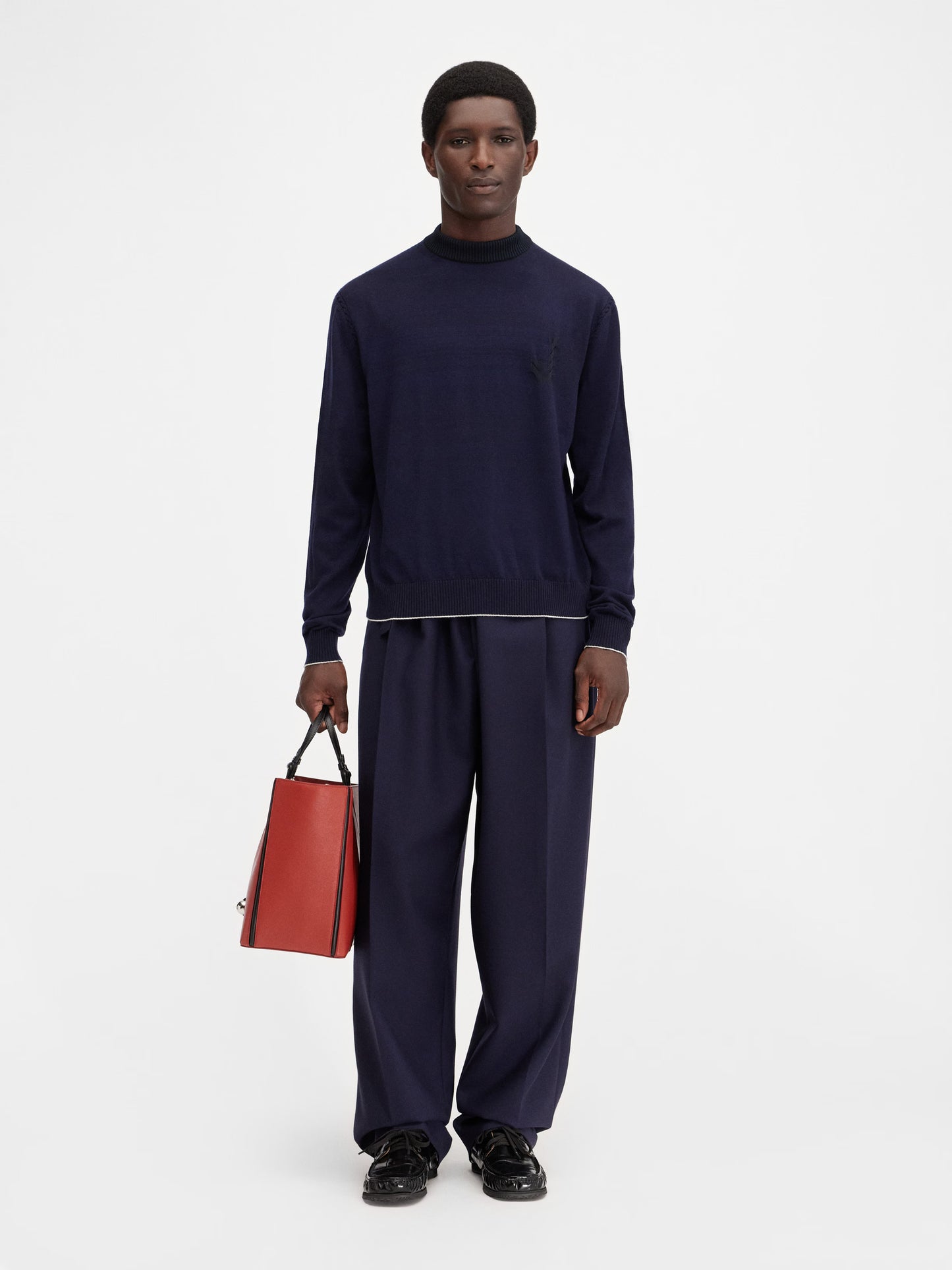 The Tricot knit Fitted monogram sweater