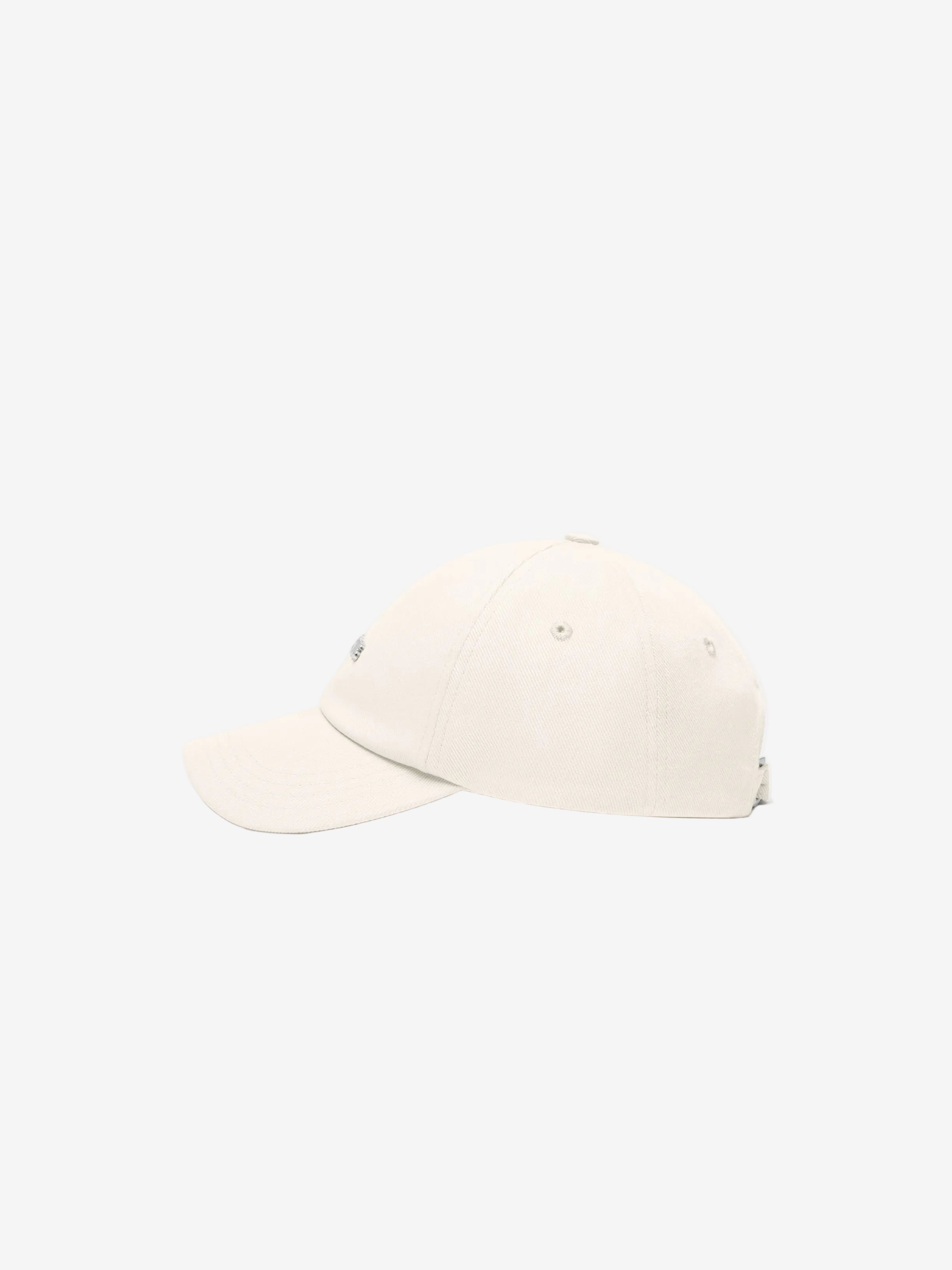 Beige cap with 'JACQUEMUS' branding on a white background