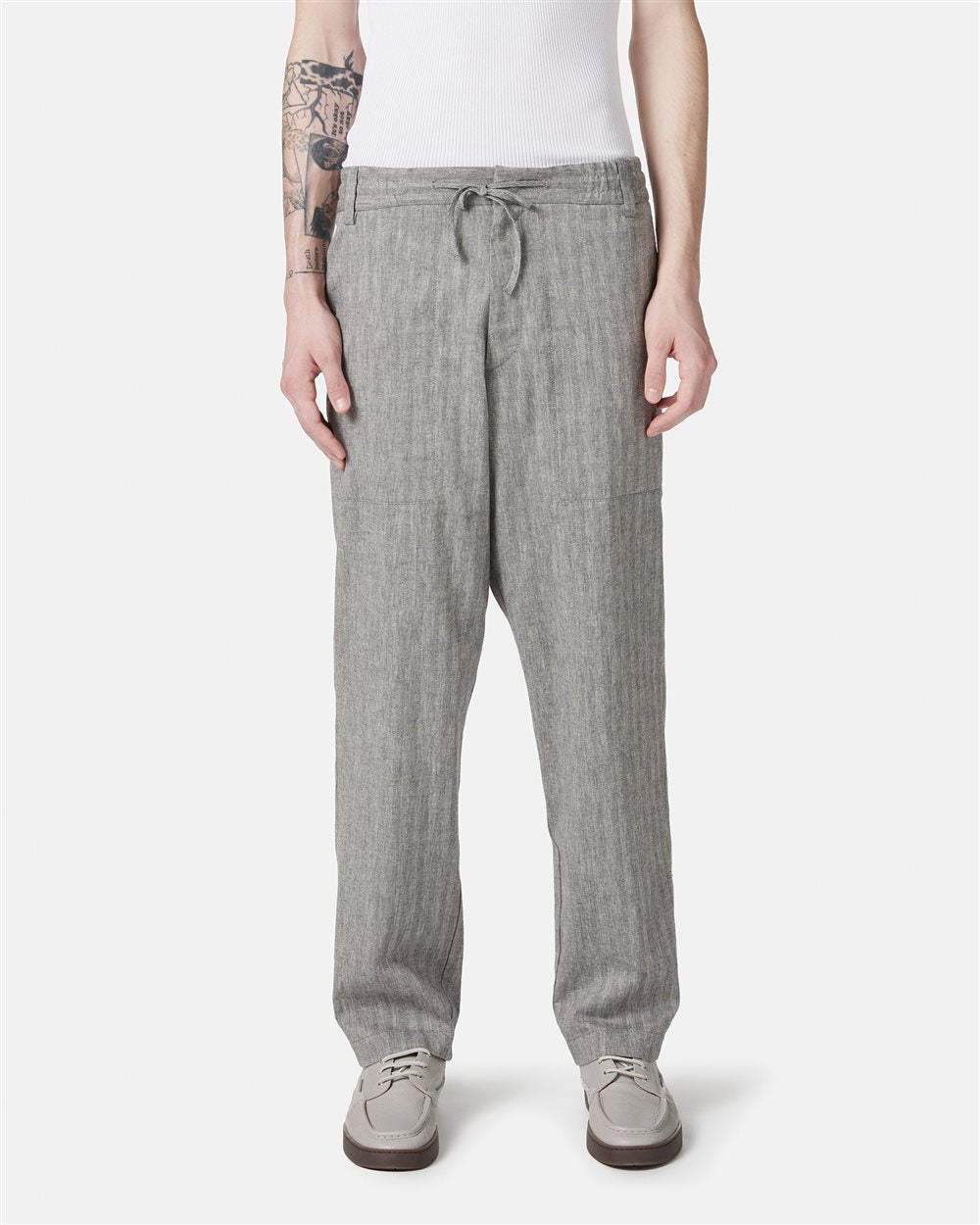Stretch herringbone cargo fit pants