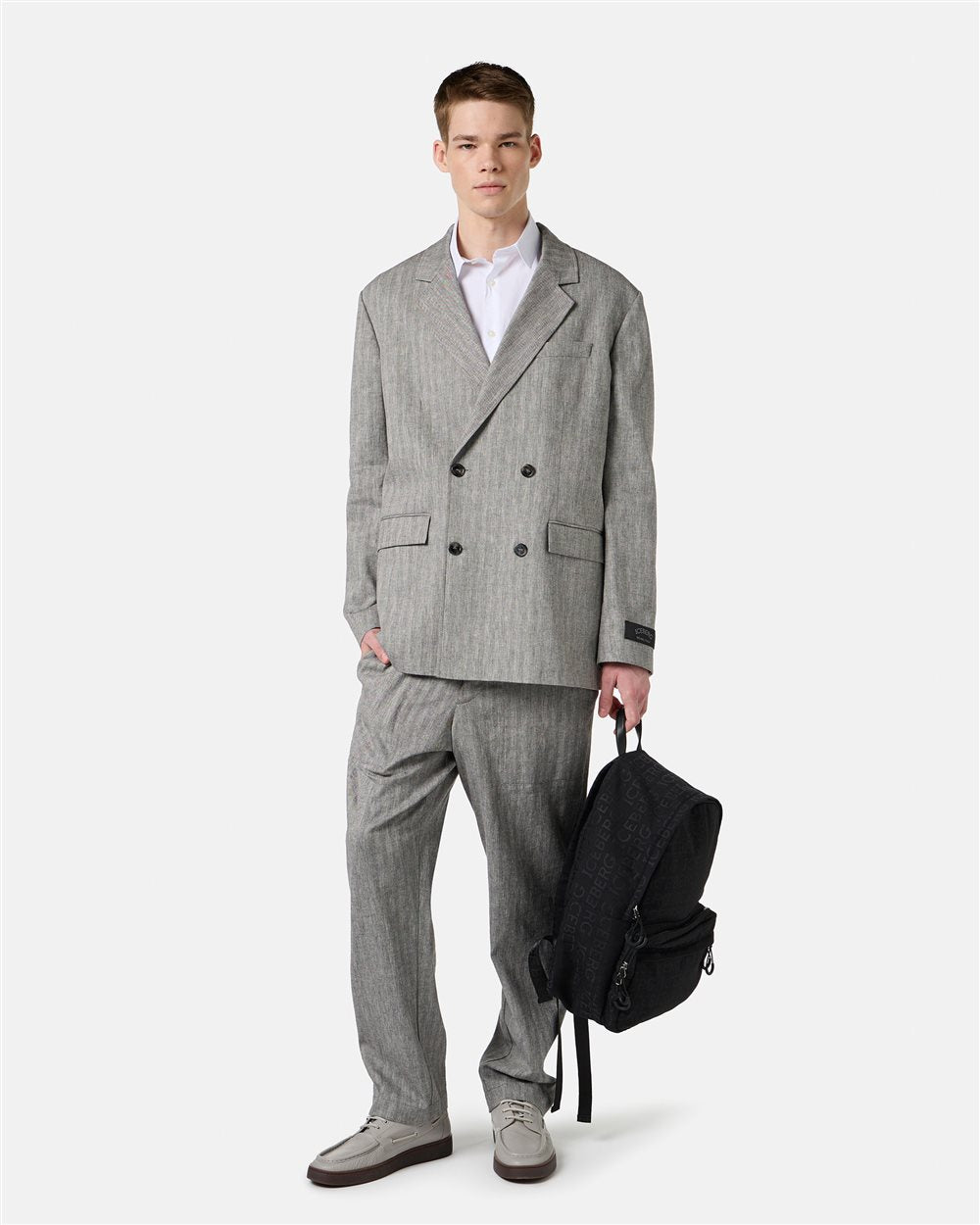 Stretch herringbone cargo fit pants