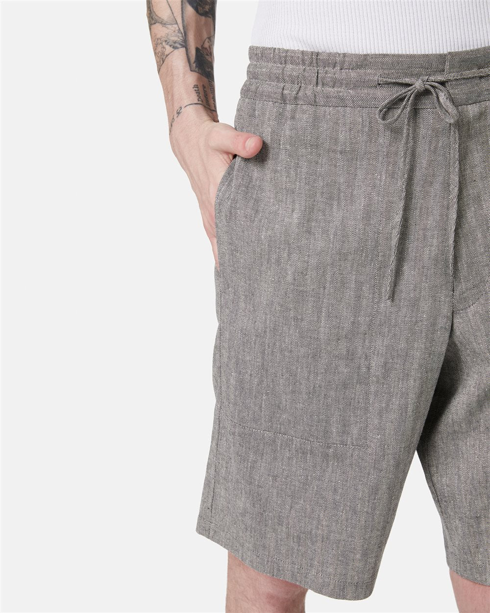 Woven Knee Pant