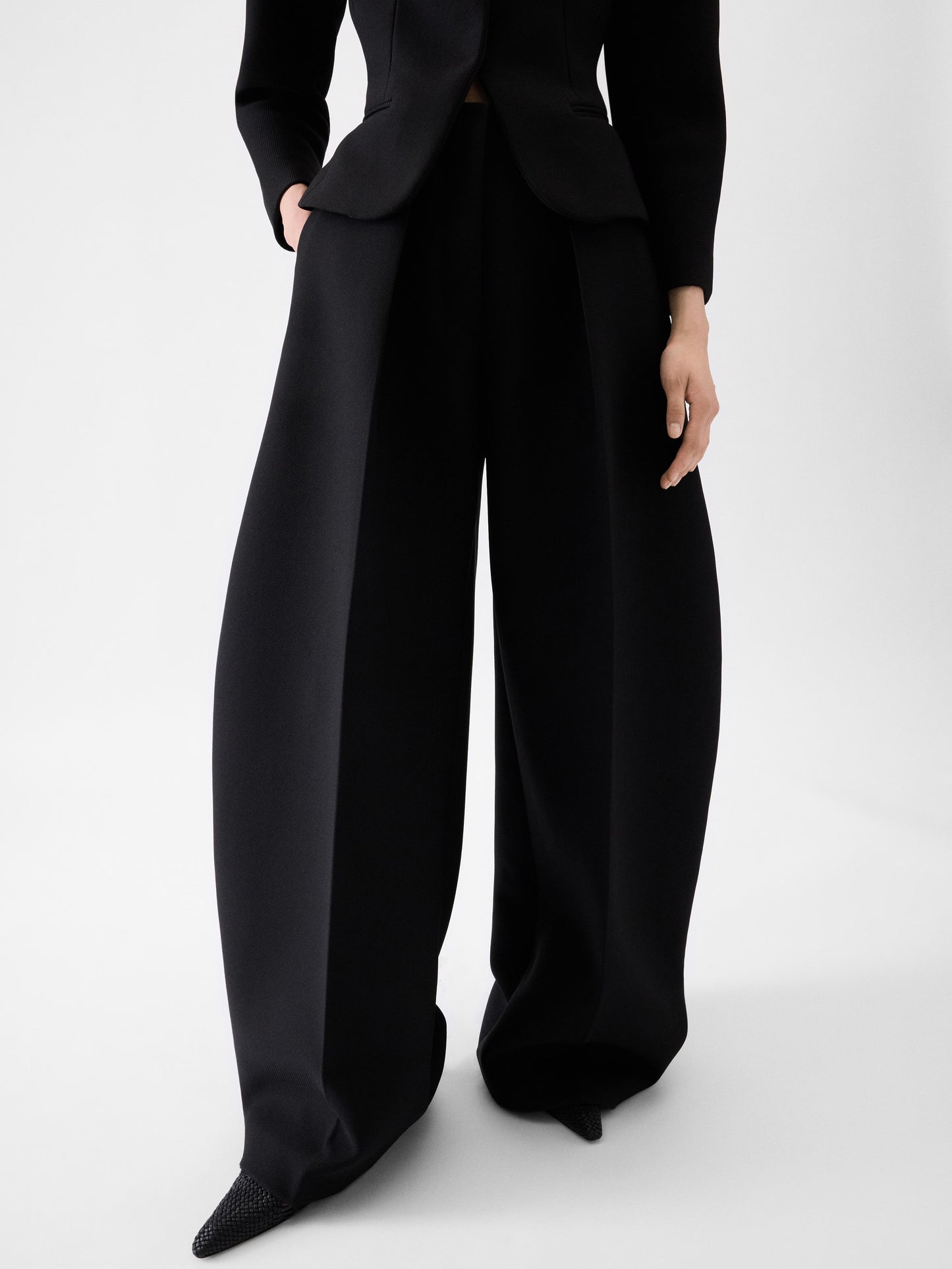 The wide Ovalo pants