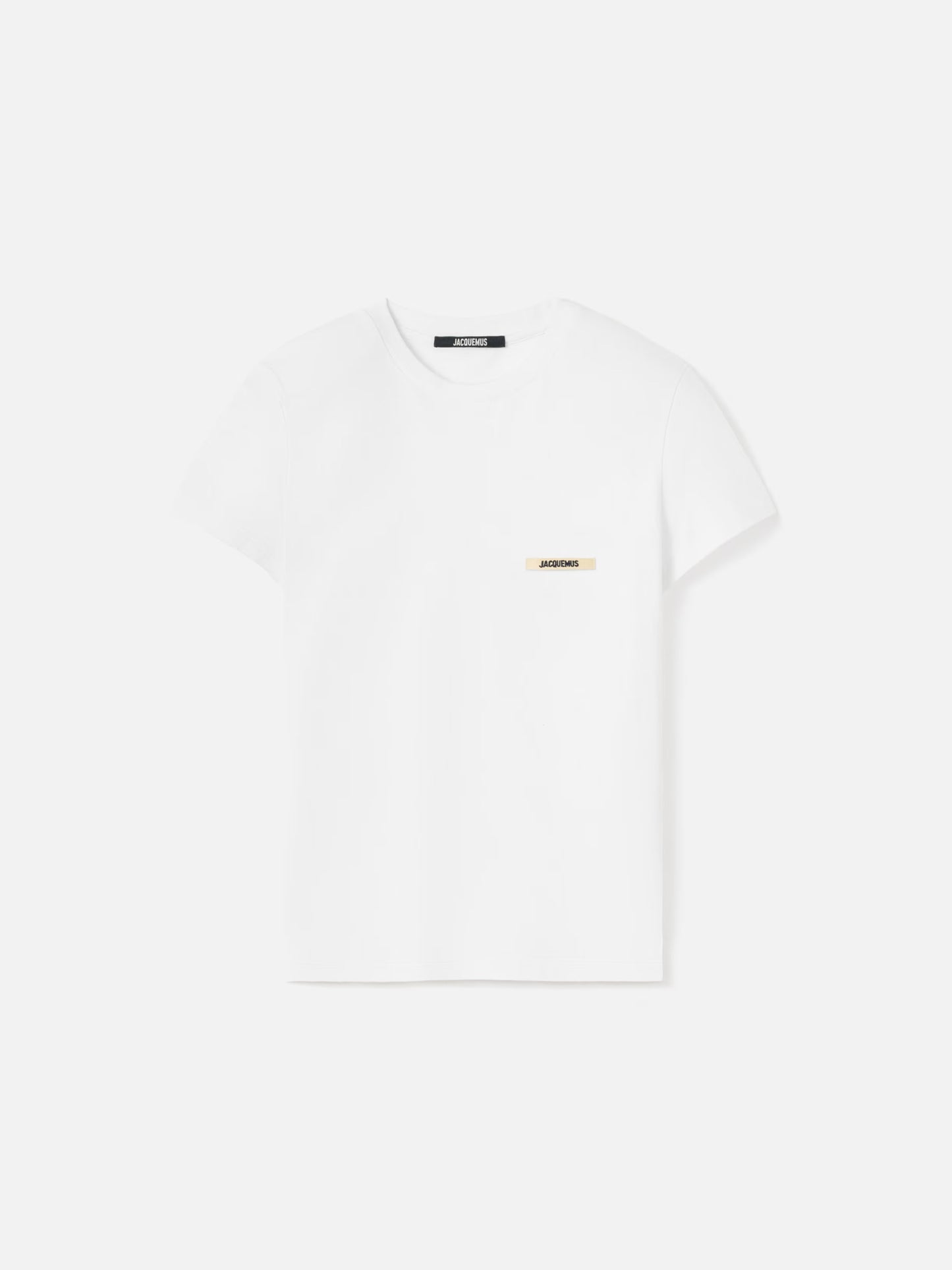 White t-shirt with a small logo on a white background JACQUEMUS
