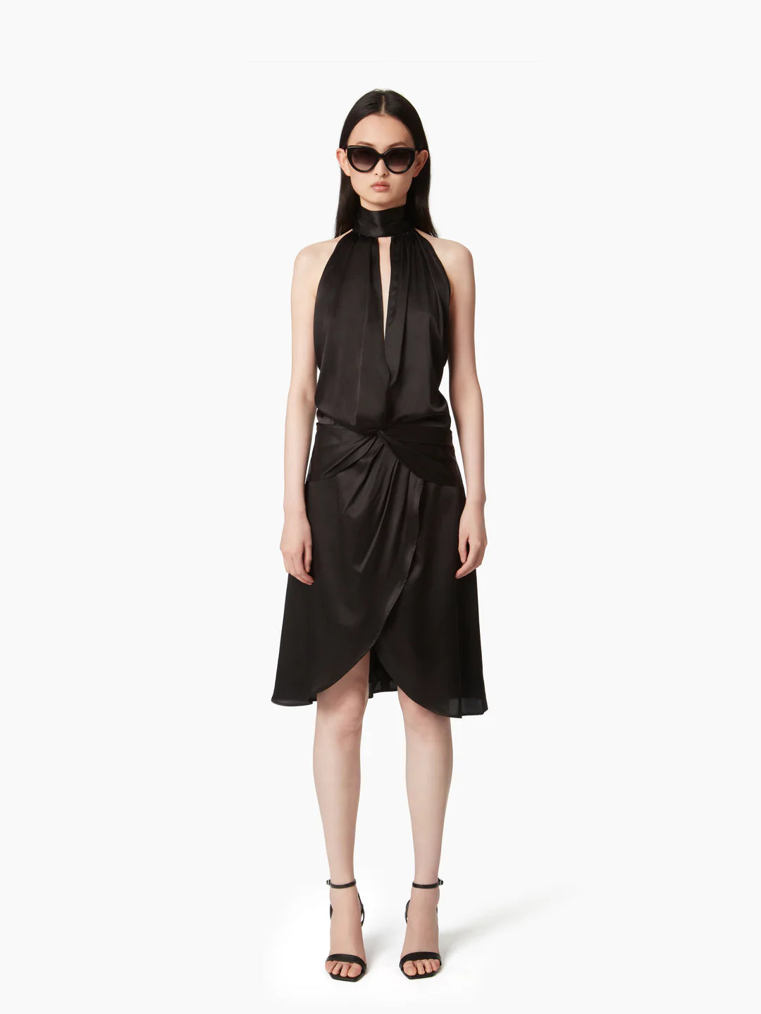 Backless dress with bow detail