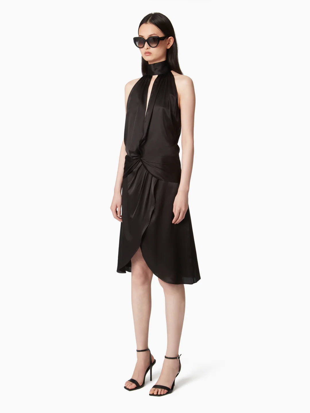 Backless dress with bow detail