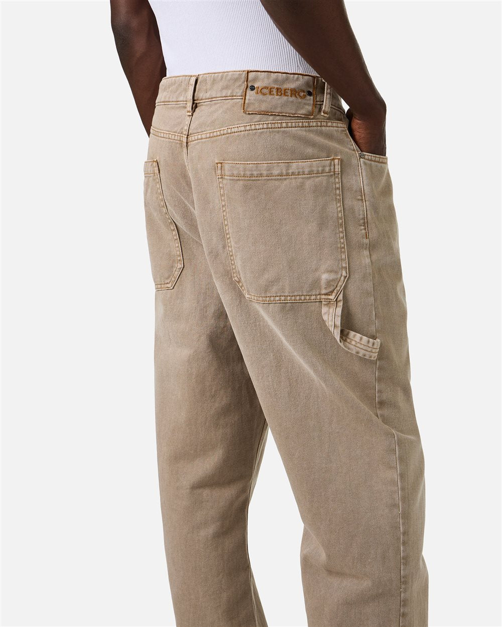 Beige carpenter pants with 5-pockets in bull denim