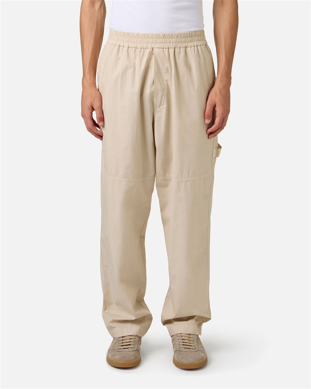 Beige cargo pants in a garment-dyed parachute fabric