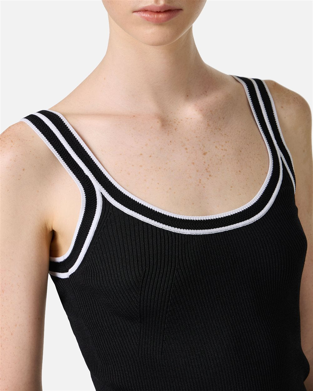 Black ribbed tank top in stretch cotton