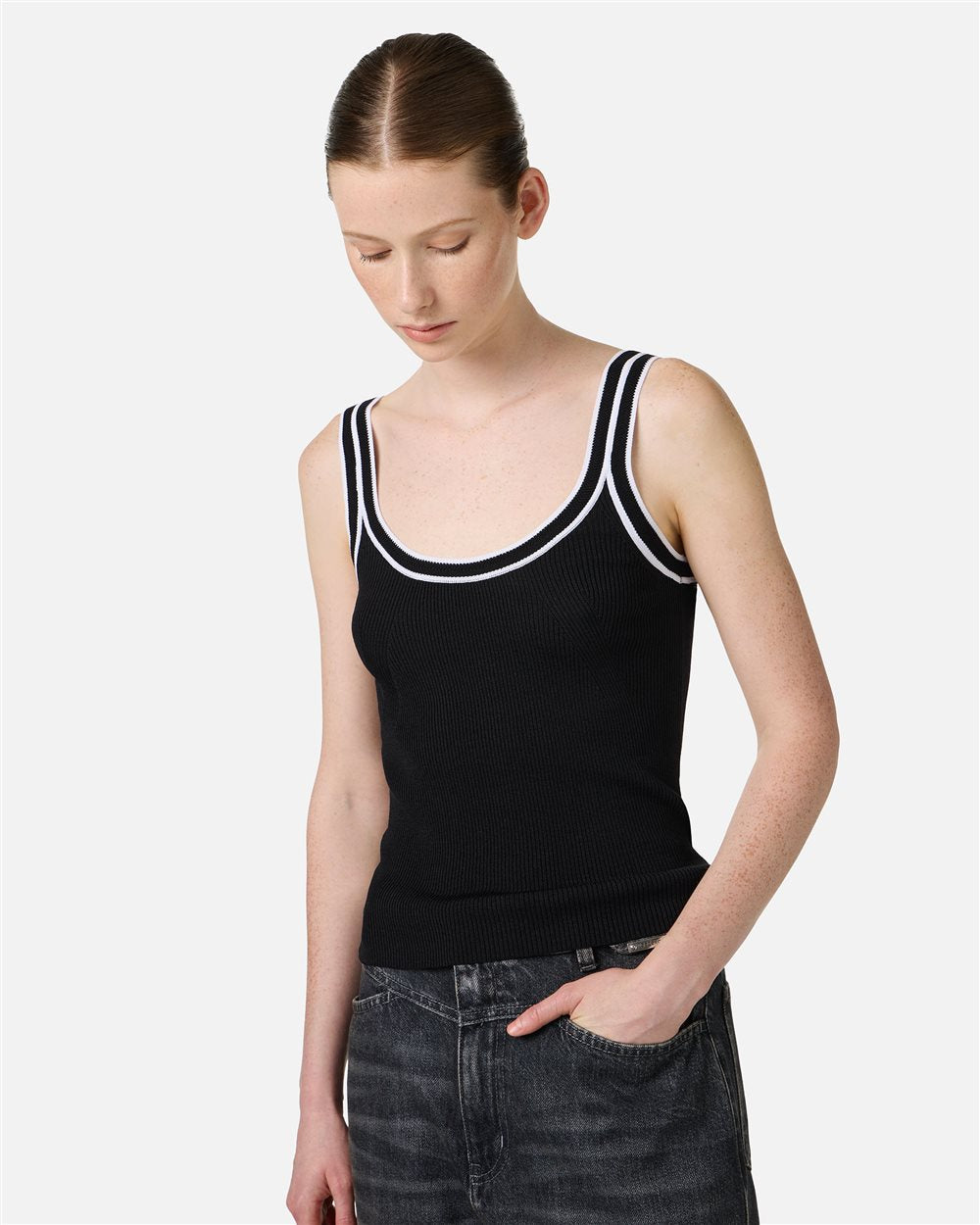 Black ribbed tank top in stretch cotton