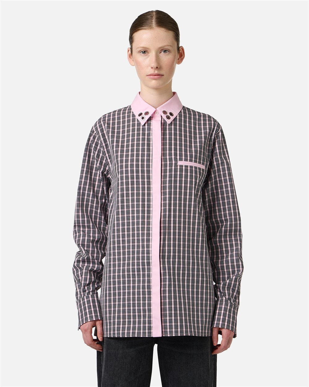 Long-sleeved, comfort fit fuchsia and black check poplin shirt