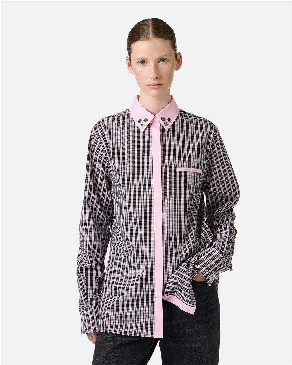 Long-sleeved, comfort fit fuchsia and black check poplin shirt