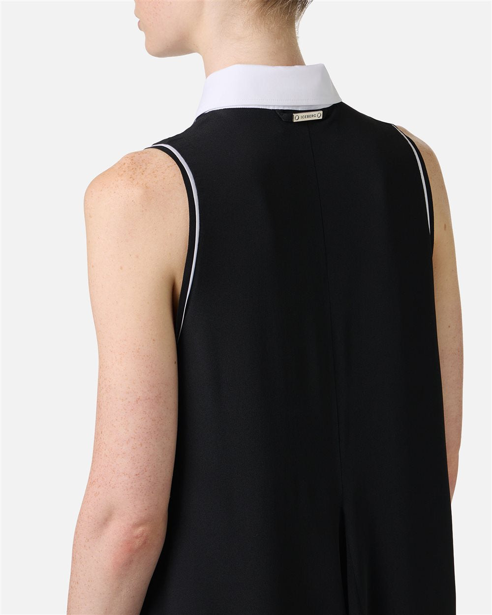 Black, relaxed fit sleeveless dress in silk-blend crepe de chine
