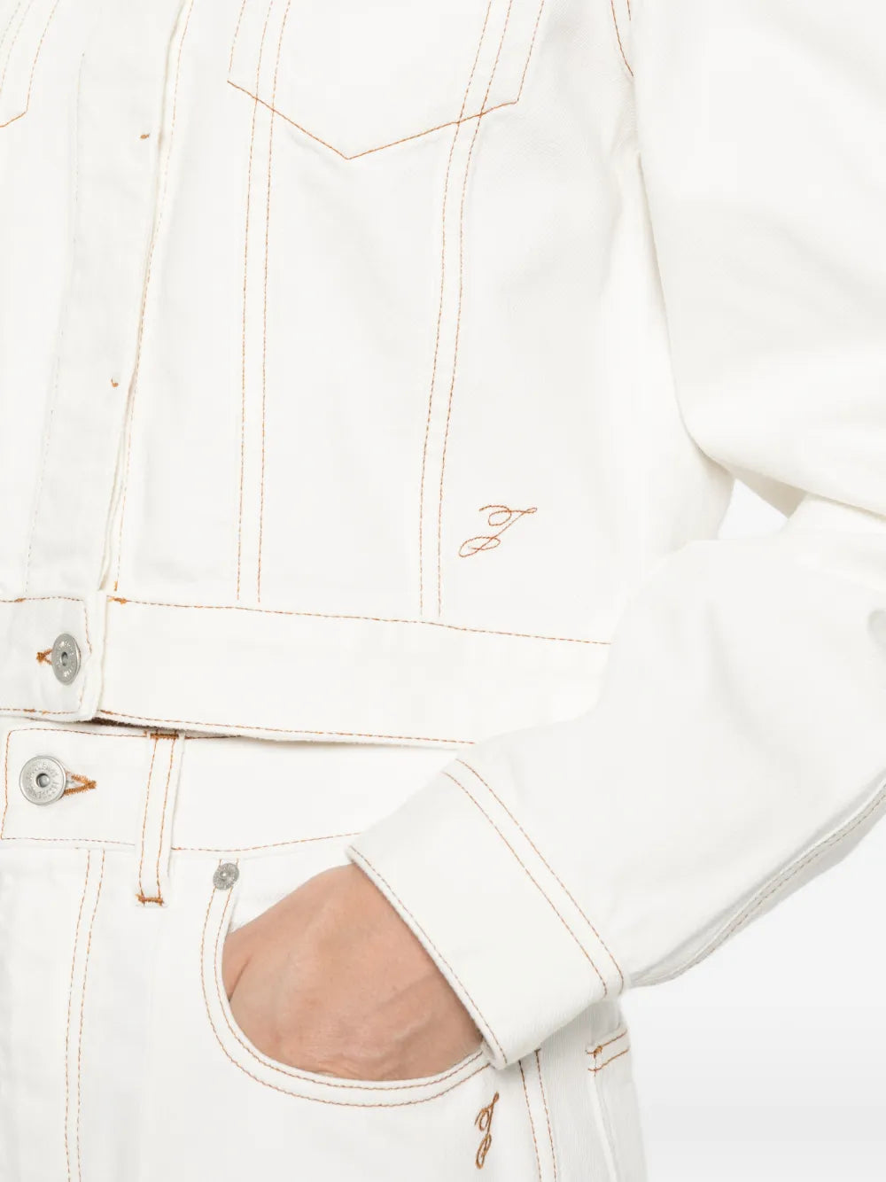 The Ovalo de-Nîmes denim jacket