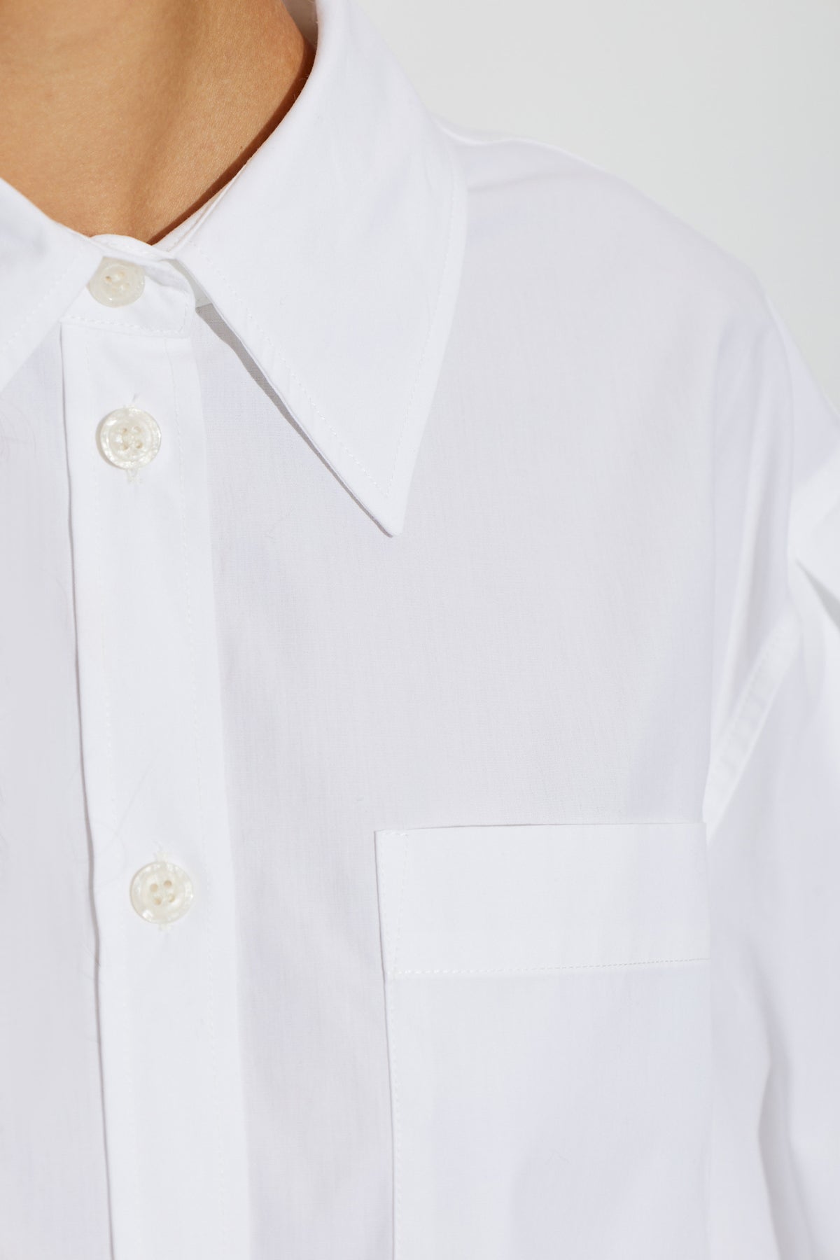Compact Poplin Pleated Sleeve Shirt