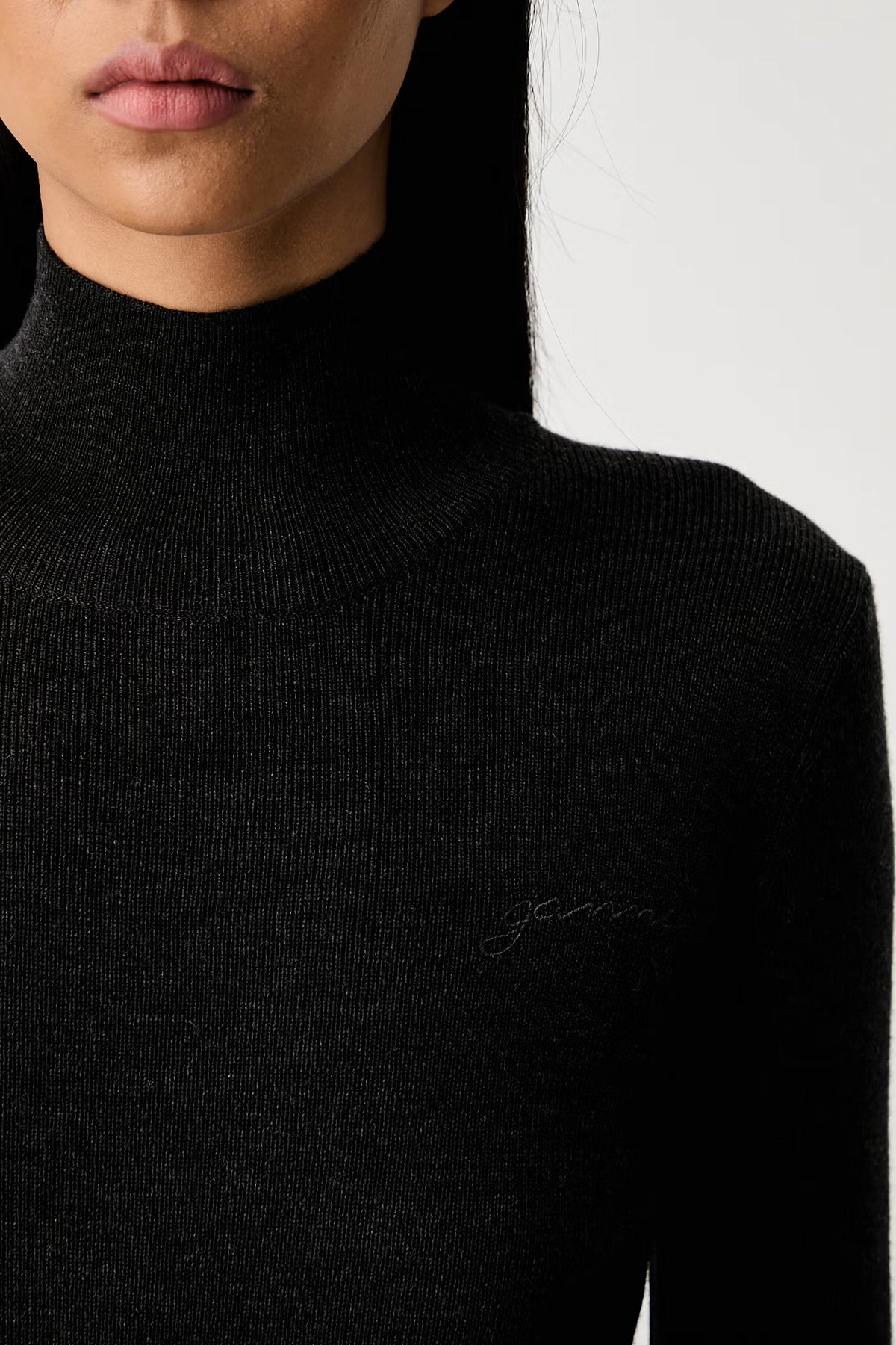 Mini Ribbed Merino Mock Neck