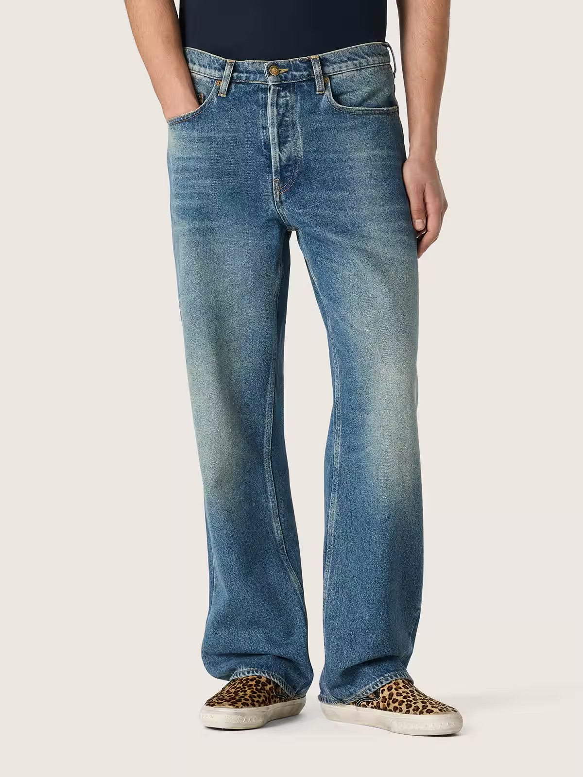 Blue medium wash loose jeans