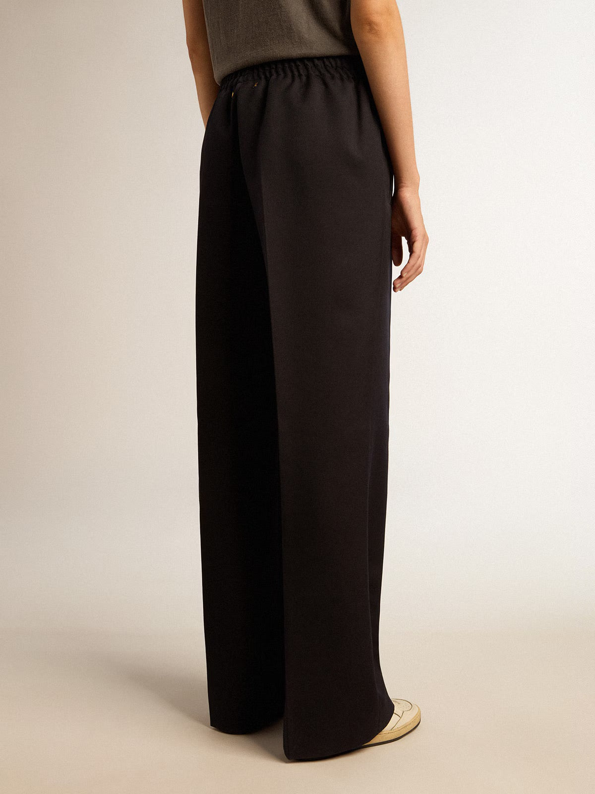 Women’s sweatpants in dark blue wool gabardine