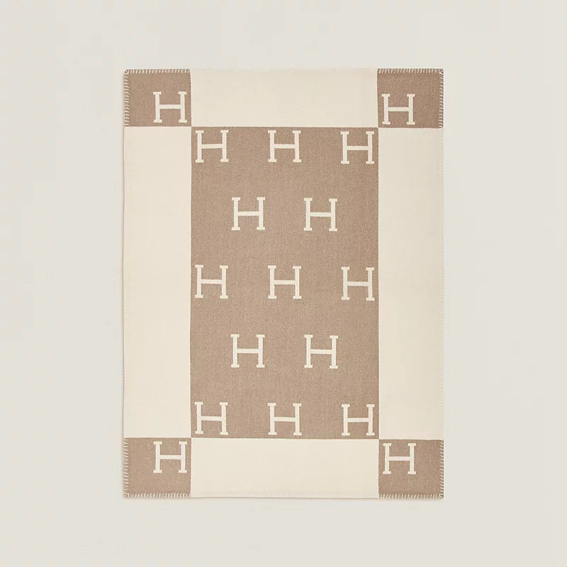 Avalon baby blanket Medium Hazelnut/White