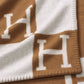 Avalon throw blanket Camel/White
