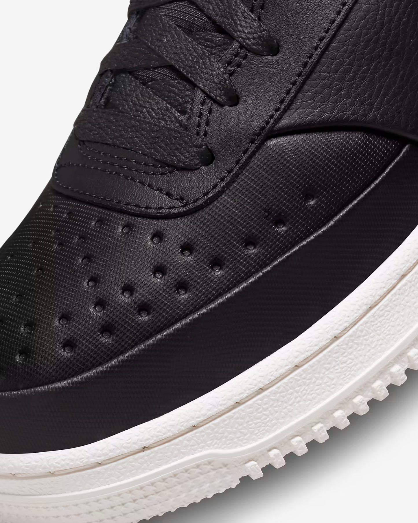 Sport Shoes NIKE COURT VISION MID WNTR