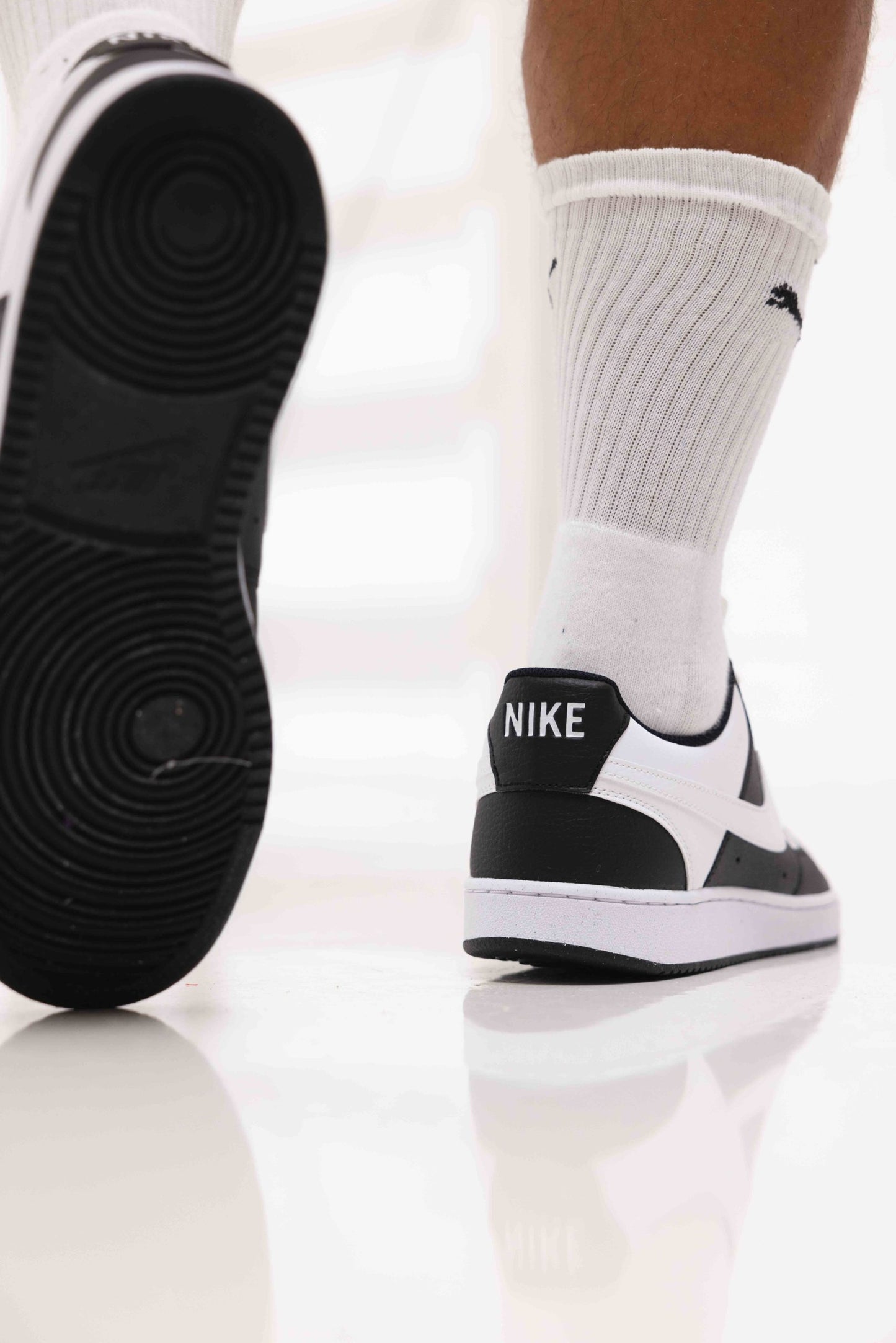 Sport Shoes NIKE COURT VISION LOW