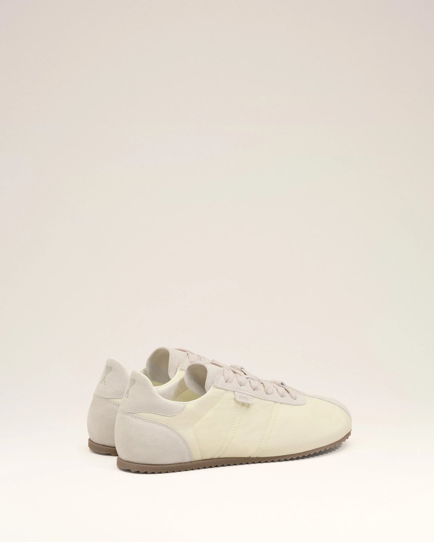 Soft sneakers in nylon