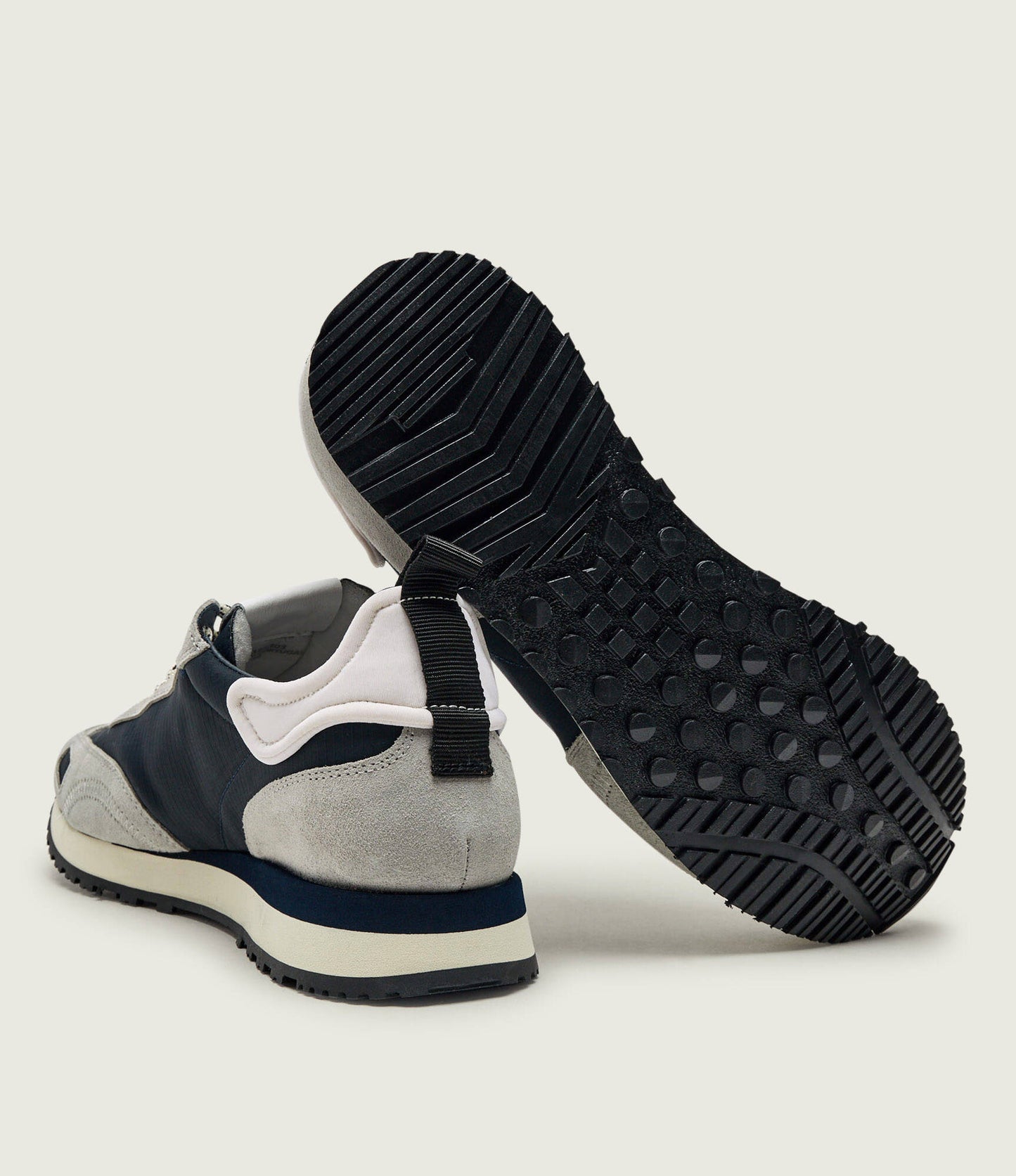 Sneakers UOMO 22E