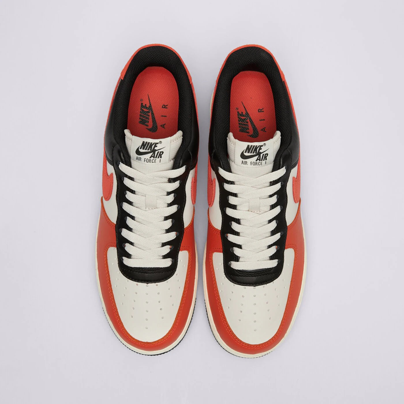Nike AIR FORCE 1 '07 LV8