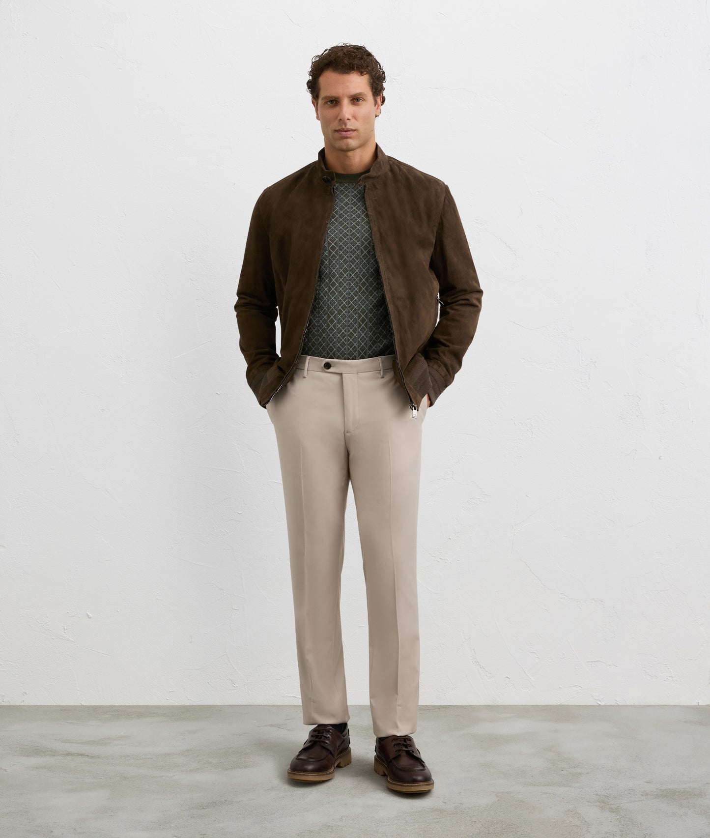 Natural flat front chinos in cotton and elastane